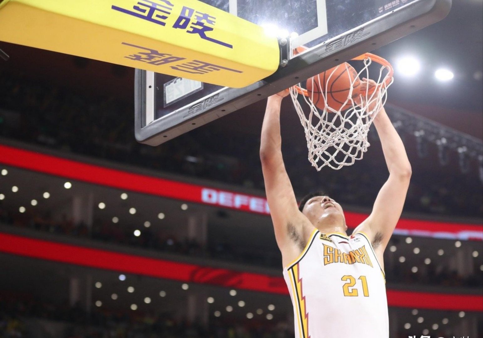 九游体育下载-关于赛前CBA季后赛焦点战，里昂回应争议，更衣室稳定，训练强度明显提升的信息