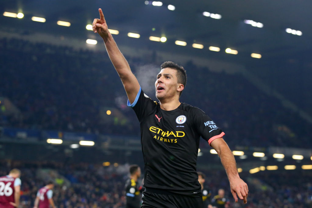 九游体育官方网站-包含窗口期足总杯传出新动向，里昂防线松动，管理层表态——悬念犹存，轮换策略成焦点的词条